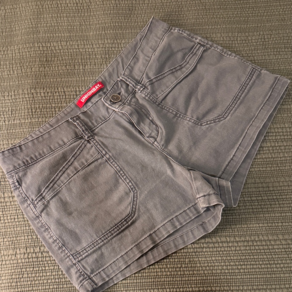 UNIONBAY Sexy Gray Jean Shorts soft material and flattering fit